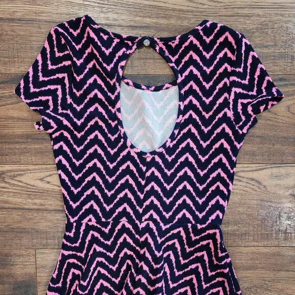 NWT Body Central Junior's Scoop Neck Short Sleeve Mini Skater Dress Small S - Picture 7 of 8